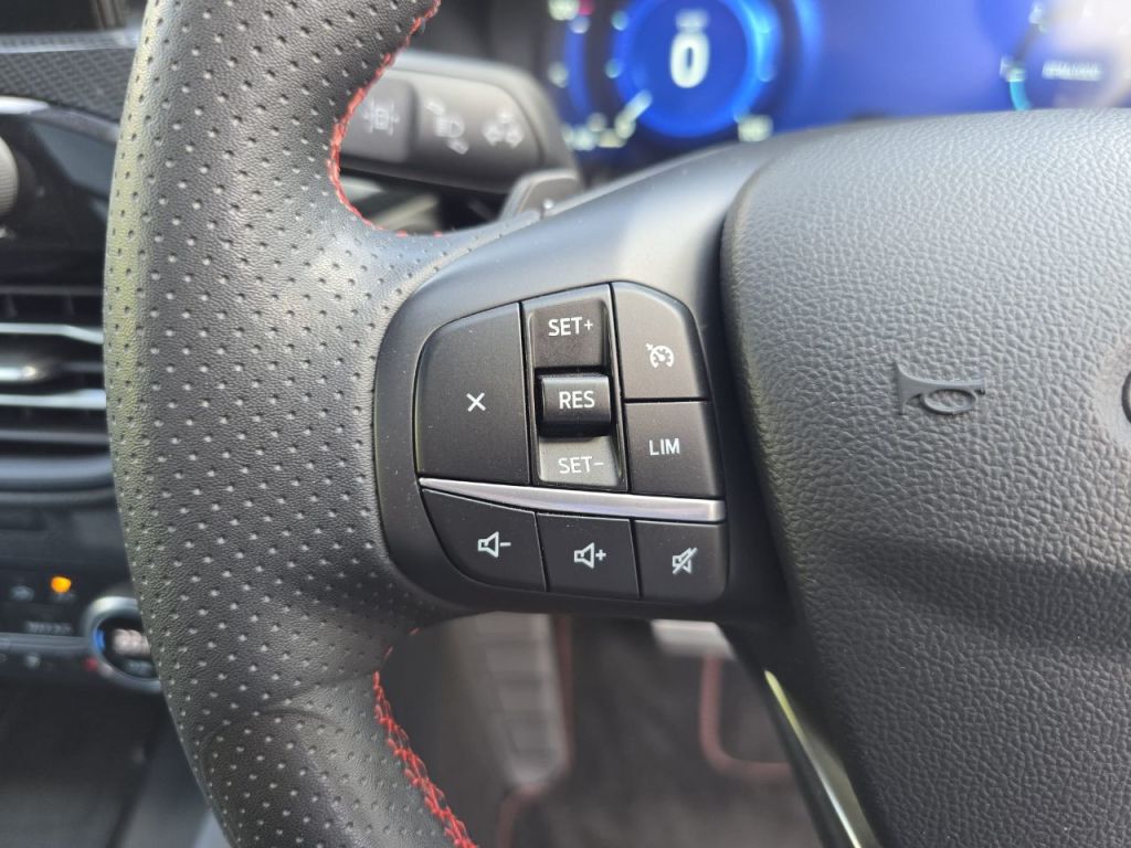 Used Ford Kuga 2022 for sale - 75641846: Photo 25