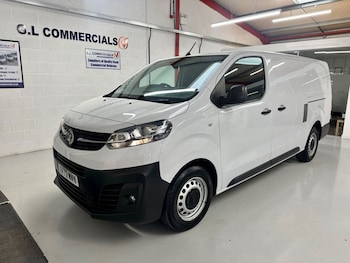Vauxhall Vivaro feature image