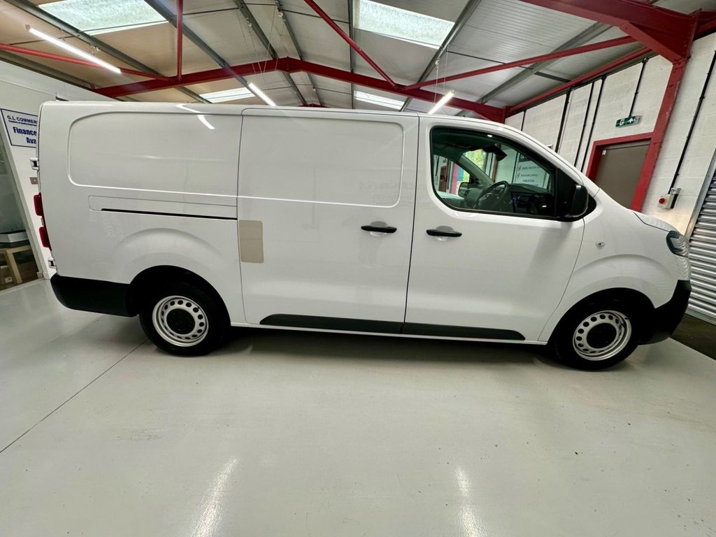 Used Vauxhall Vivaro 2022 for sale - 76923195: Photo 8