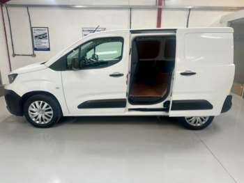 Used Peugeot Partner 2020 for sale - 74997496: Photo
