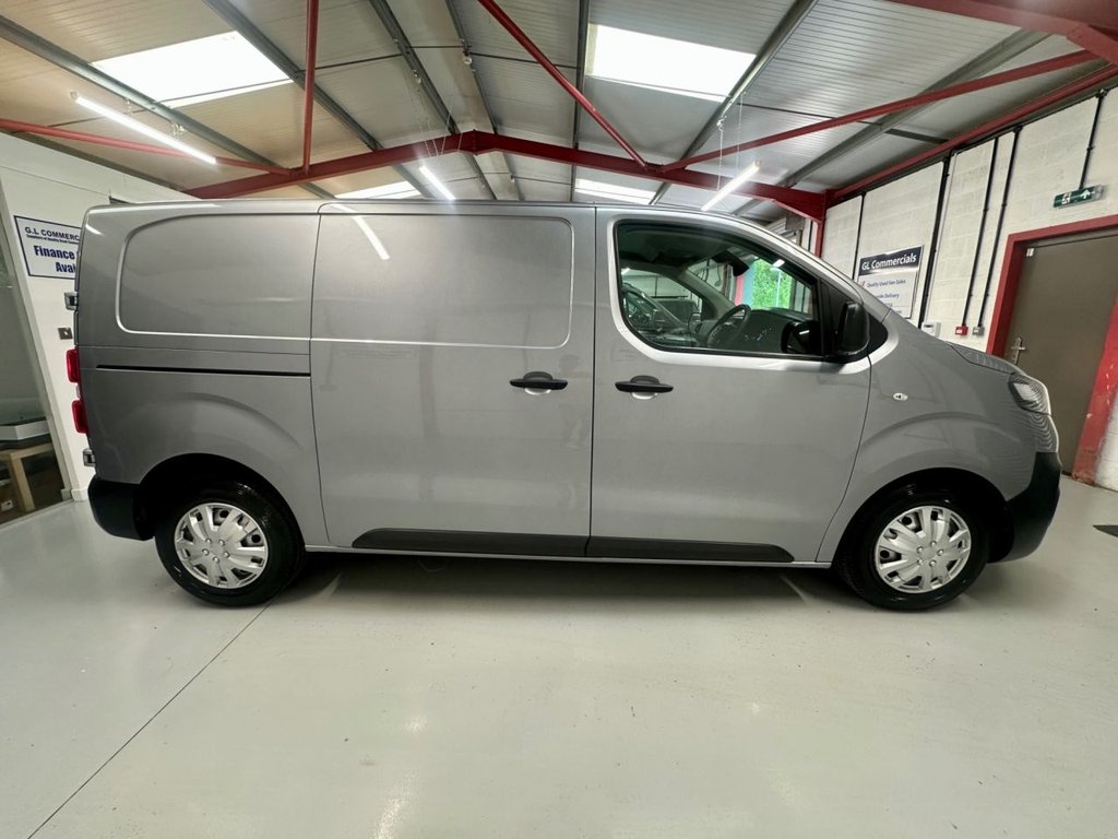 Used Vauxhall Vivaro 2022 for sale - 76923966: Photo 3