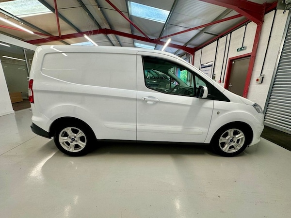 Used Ford Transit Courier 2022 for sale - 76291668: Photo 3