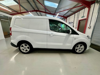 Used Ford Transit Courier 2022 for sale - 76291668: Photo 3