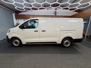 Vauxhall Vivaro feature image