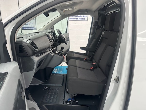 Used Vauxhall Vivaro 2022 for sale - 76210428: Photo 5