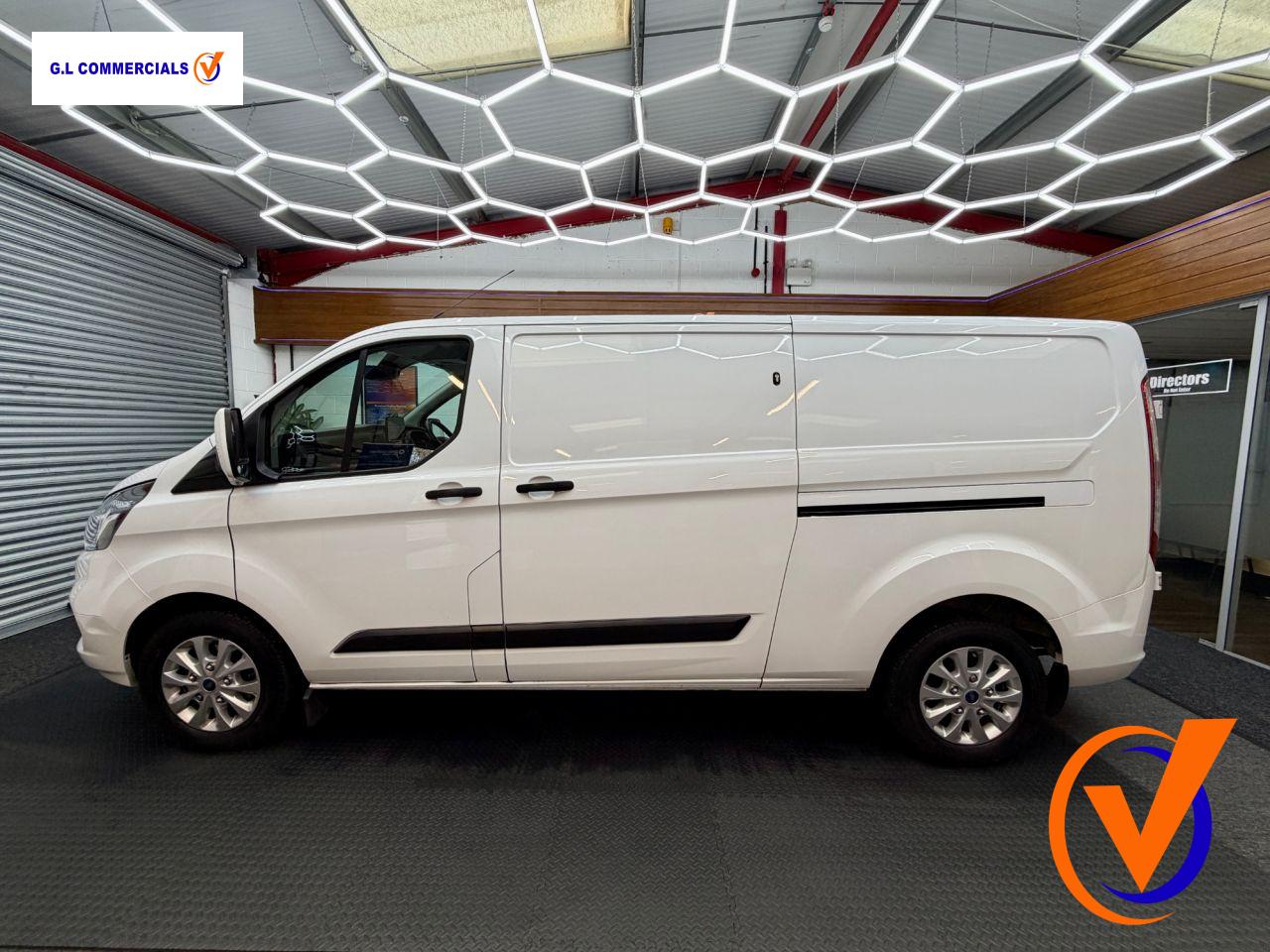 Used Ford Transit Custom 2023 for sale - 77950897: Photo 2