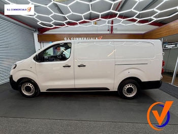 Vauxhall Vivaro feature image