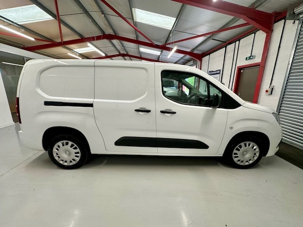 Used Vauxhall Combo 2022 for sale - 76010210: Photo 8