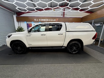Used Toyota Hilux 2023 for sale - 79071435: Photo