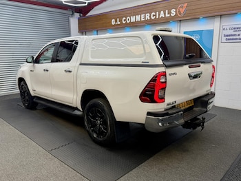 Used Toyota Hilux 2023 for sale - 79071435: Photo