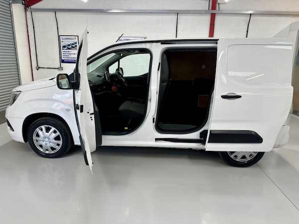 Used Vauxhall Combo 2022 for sale - 73871651: Photo 3
