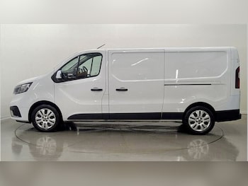 Renault Trafic feature image