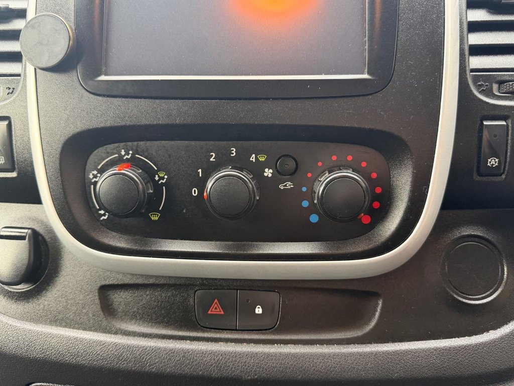 Used Renault Trafic 2015 for sale - 77520759: Photo 15