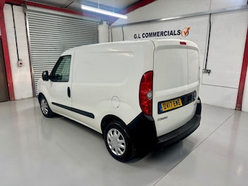 Used Vauxhall Combo 2017 for sale - 75896994: Photo
