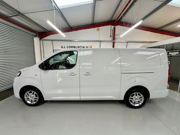 Vauxhall Vivaro feature image