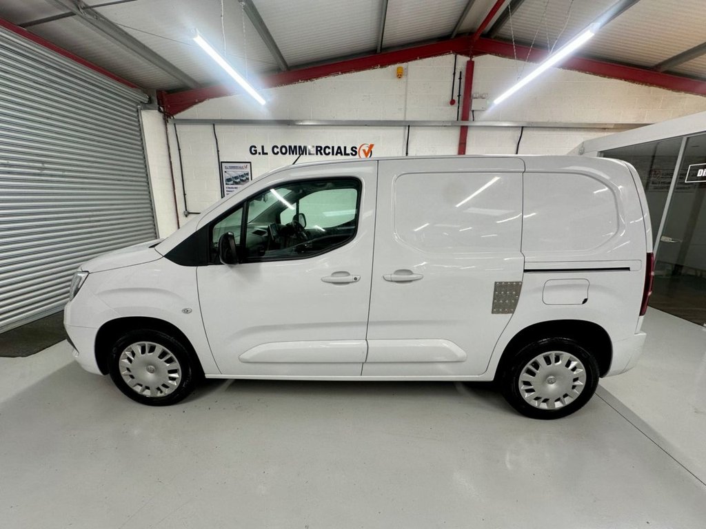 Used Vauxhall Combo 2023 for sale - 76256306: Photo 3