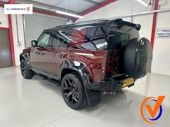 Used Land Rover Defender 2025 for sale - 77950936: Photo