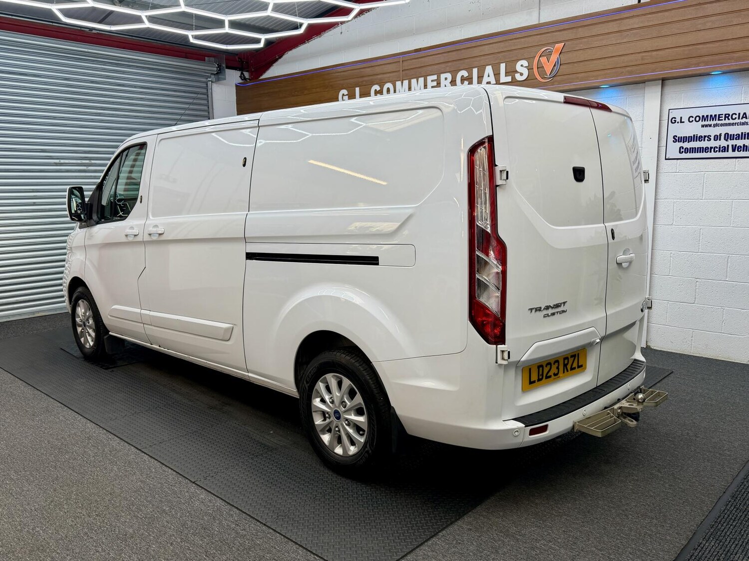 Used Ford Transit Custom 2023 for sale - 77965459: Photo 4
