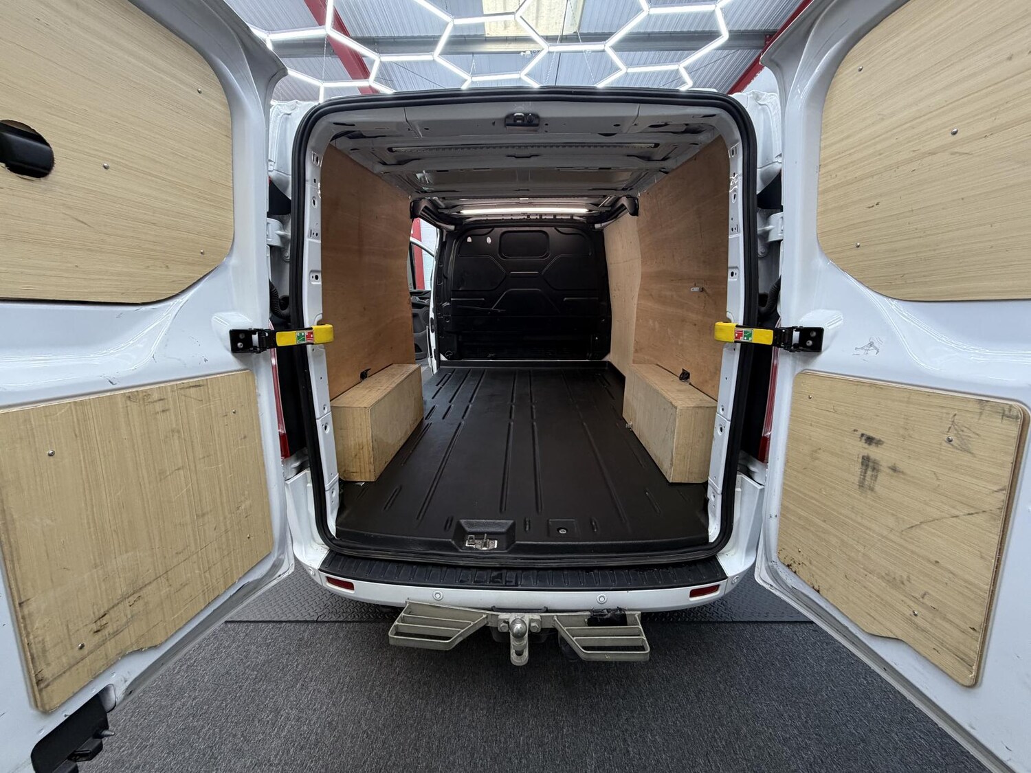 Used Ford Transit Custom 2023 for sale - 77965459: Photo 9