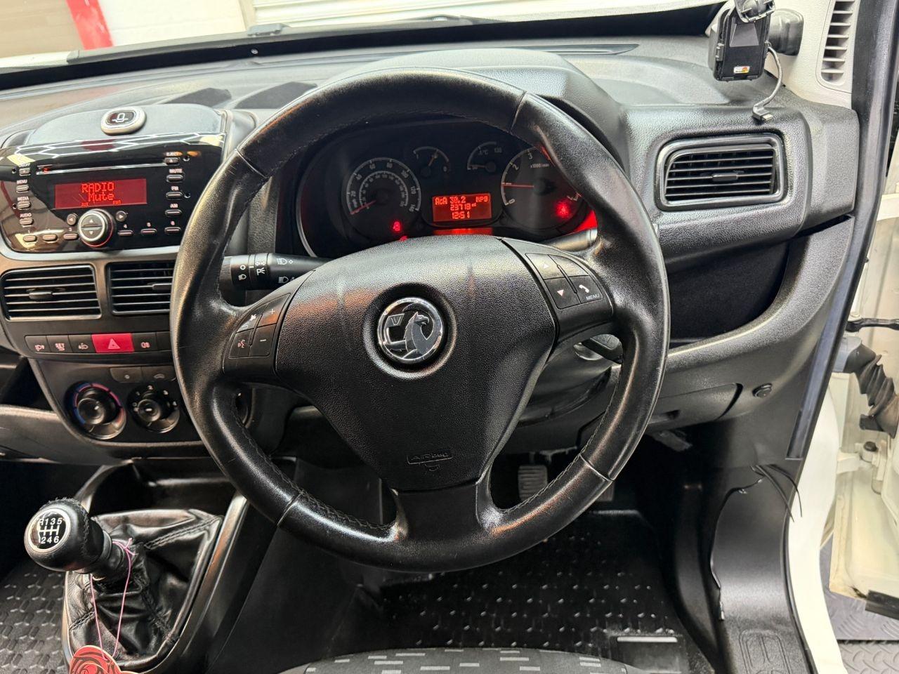 Used Vauxhall Combo 2017 for sale - 78042316: Photo 10