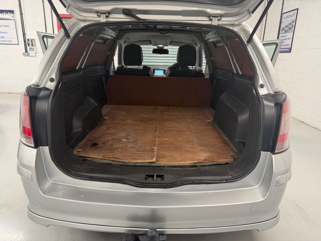 Used Vauxhall Astra Van 2010 for sale - 76535486: Photo 10