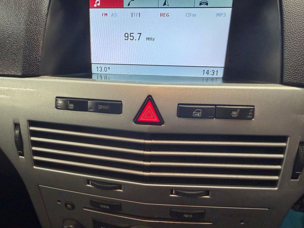 Used Vauxhall Astra Van 2010 for sale - 76535486: Photo 14