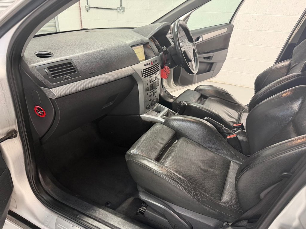 Used Vauxhall Astra Van 2010 for sale - 76535486: Photo 19