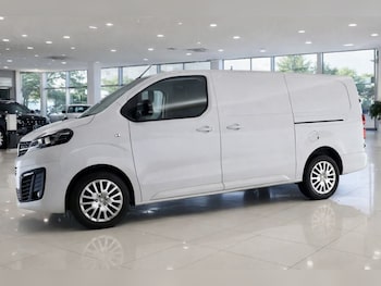Vauxhall Vivaro feature image