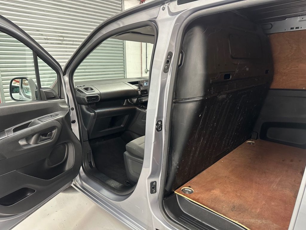 Used Vauxhall Combo 2019 for sale - 76163405: Photo 25