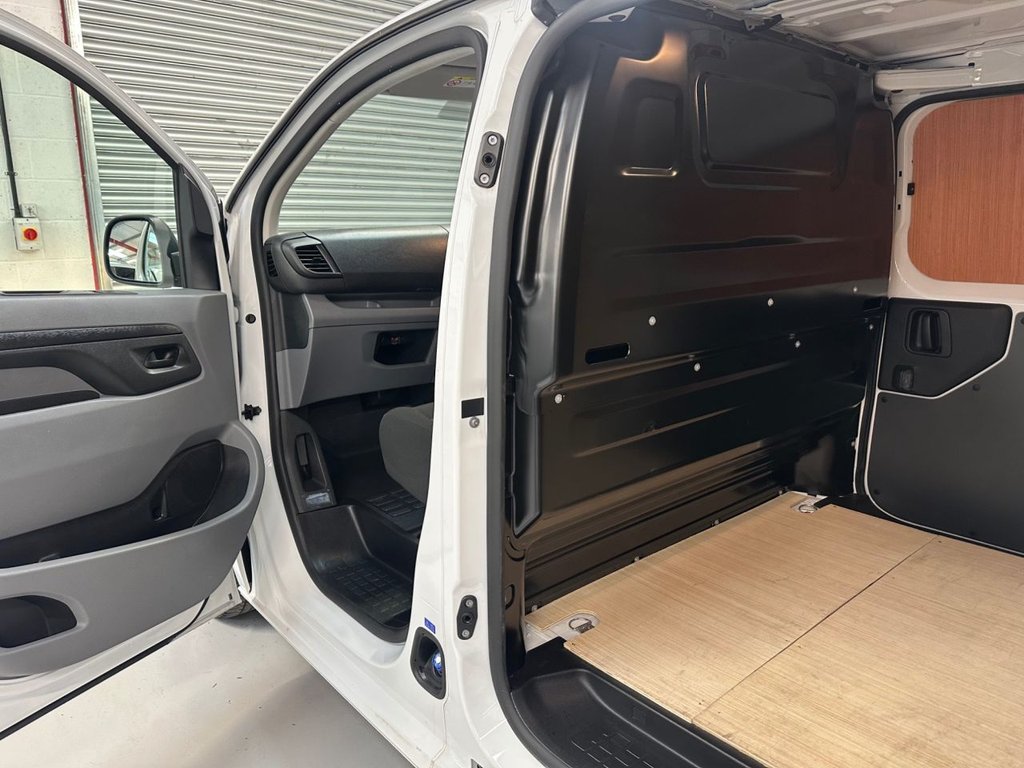 Used Vauxhall Vivaro 2022 for sale - 76038725: Photo 29