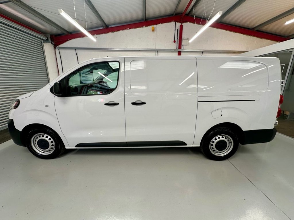 Used Vauxhall Vivaro 2022 for sale - 76038725: Photo 3