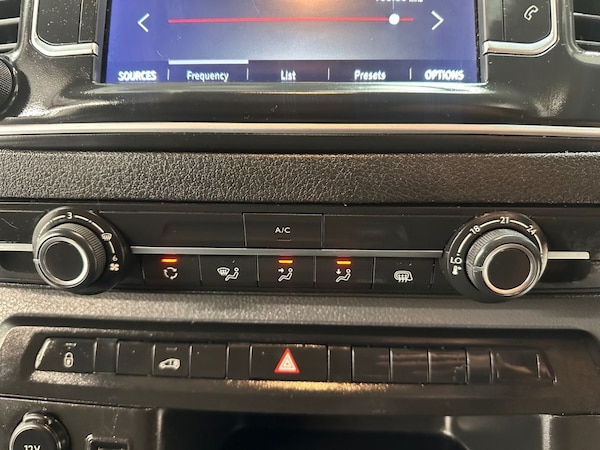 Used Vauxhall Vivaro 2022 for sale - 75671618: Photo 16