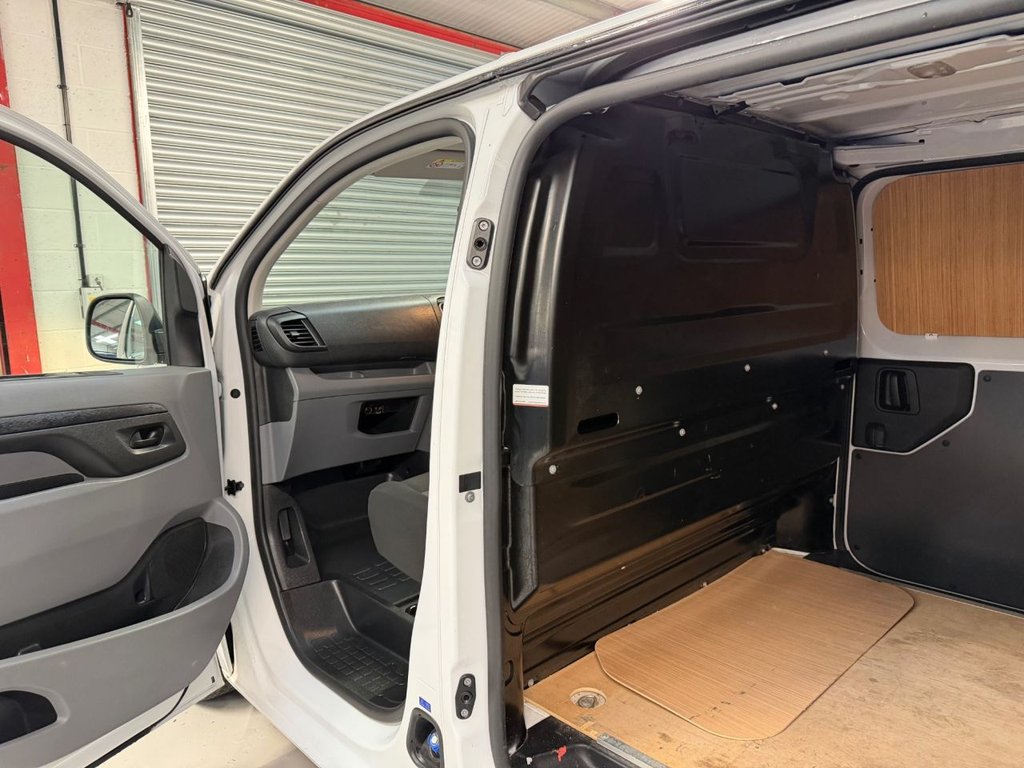 Used Vauxhall Vivaro 2022 for sale - 76923863: Photo 24