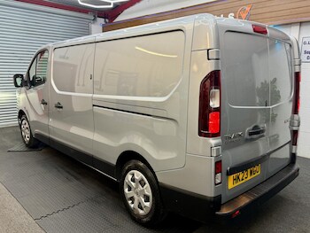 Used Renault Trafic 2023 for sale - 79232328: Photo