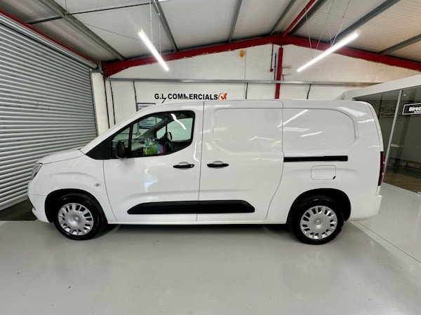 Used Vauxhall Combo 2021 for sale - 76118916: Photo 1
