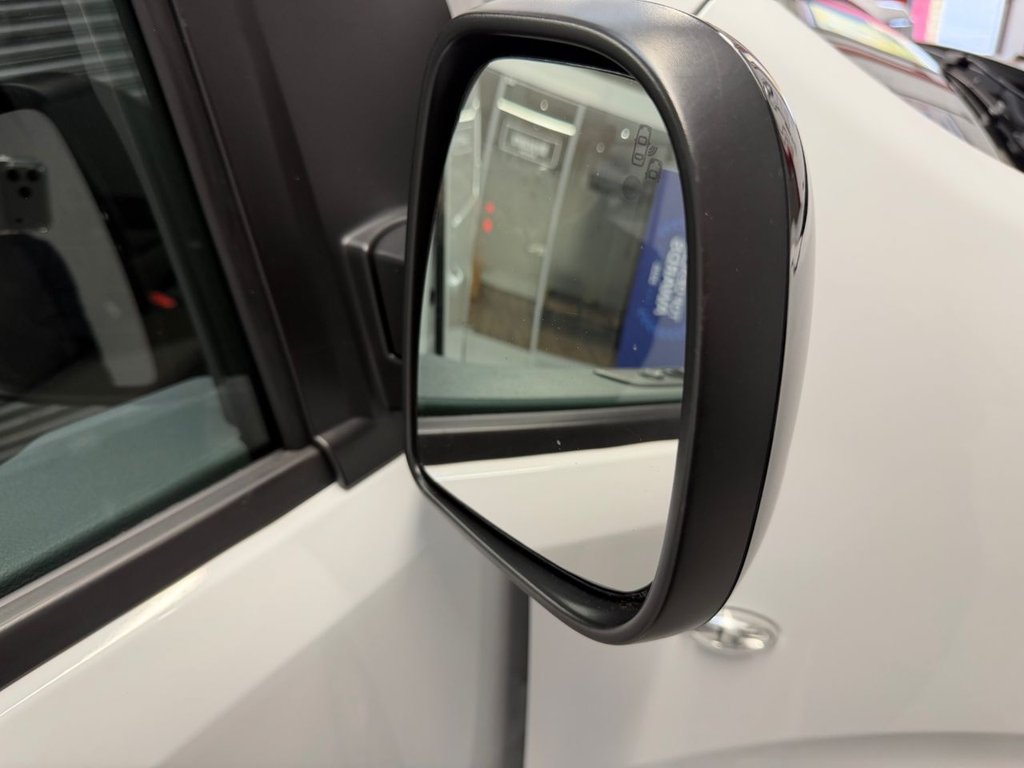 Used Vauxhall Vivaro 2022 for sale - 76304030: Photo 25