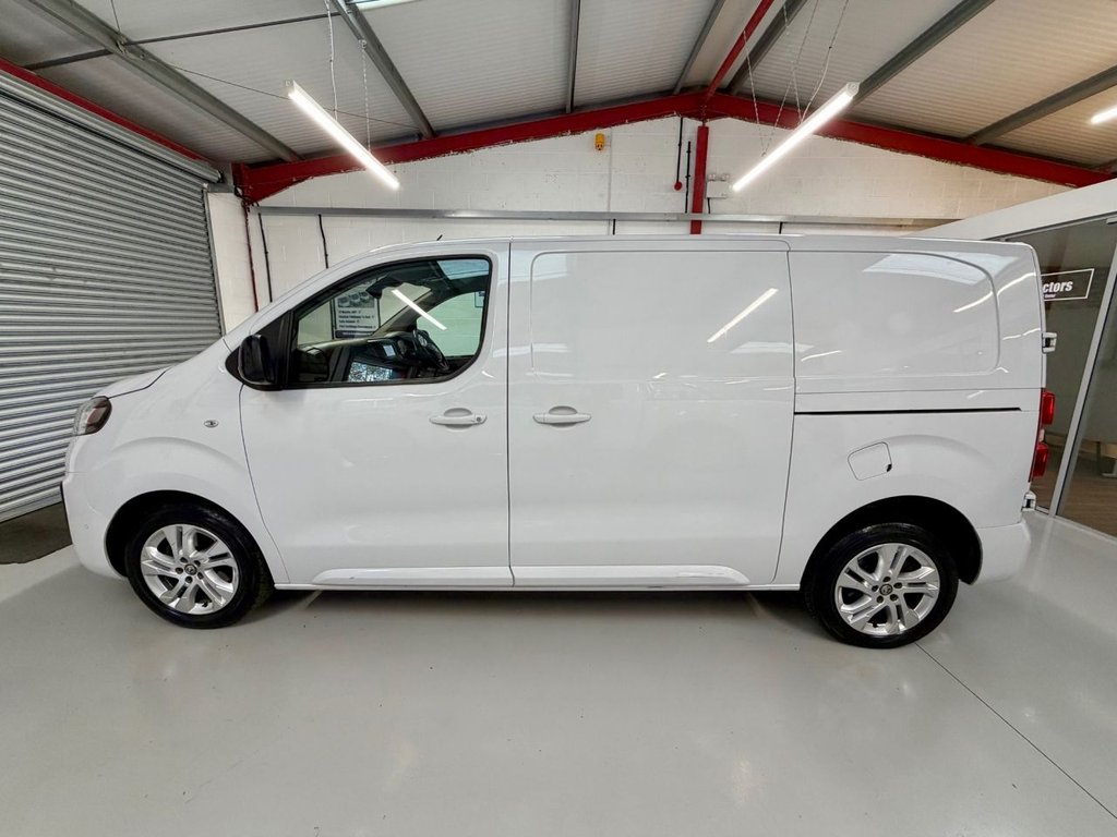 Used Vauxhall Vivaro 2022 for sale - 76304030: Photo 3
