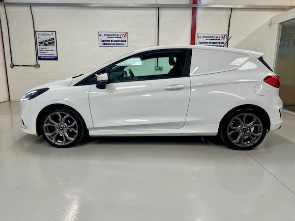 Used Ford Fiesta Van 2021 for sale - 74659282: Photo 3