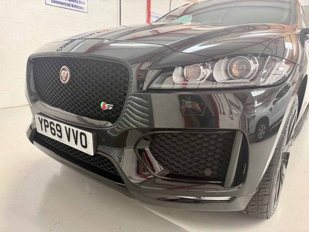 Used Jaguar F-Pace 2020 for sale - 76454182: Photo 10