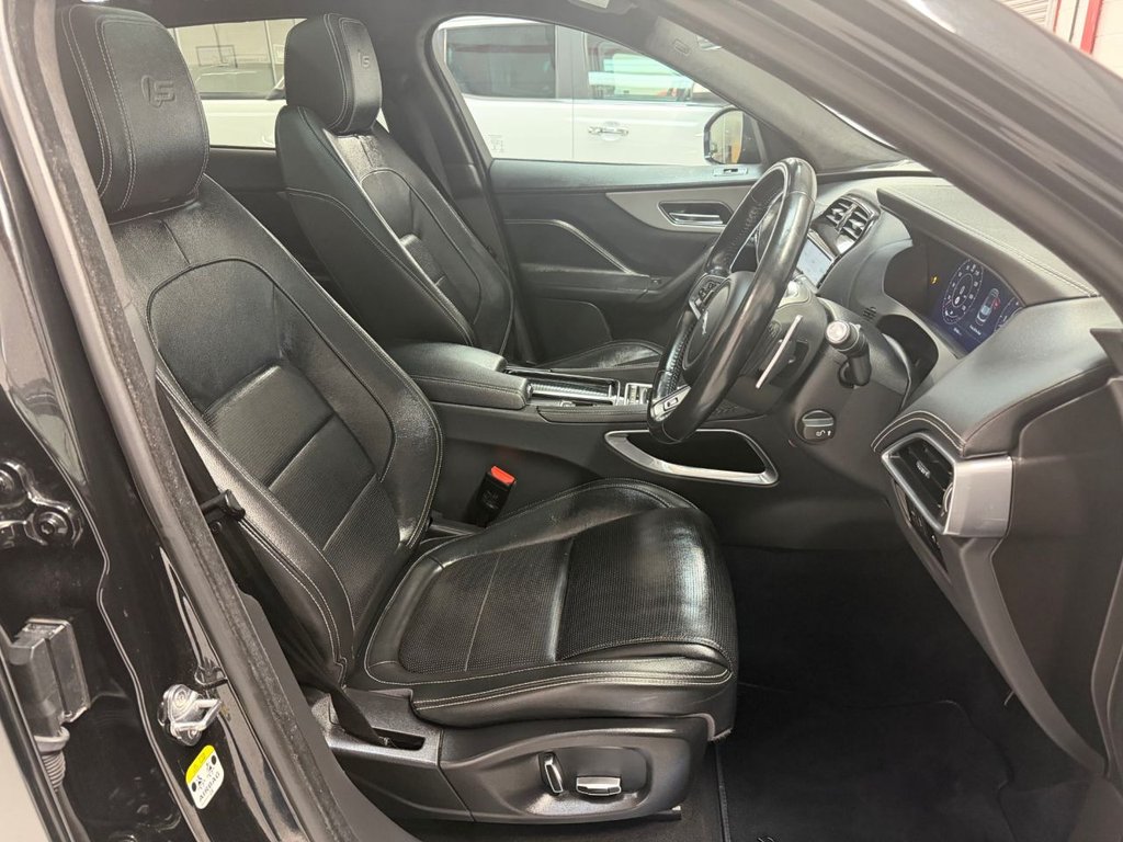 Used Jaguar F-Pace 2020 for sale - 76454182: Photo 12