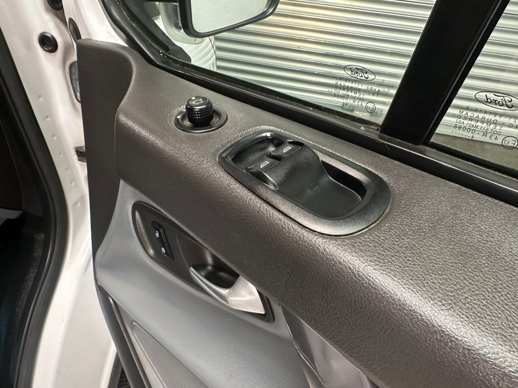 Used Ford Transit Custom 2014 for sale - 76147335: Photo 13