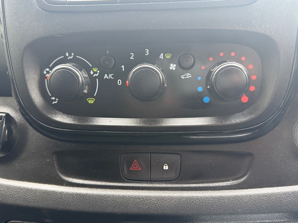 Used Vauxhall Vivaro 2018 for sale - 77692590: Photo 13