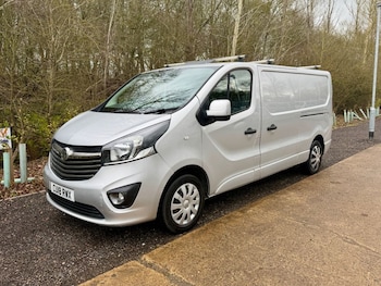 Vauxhall Vivaro feature image