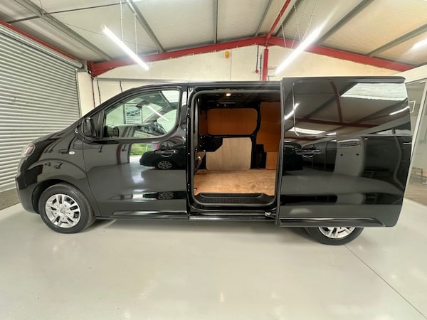 Used Vauxhall Vivaro 2022 for sale - 74638544: Photo 3