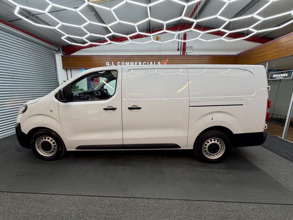 Used Vauxhall Vivaro 2023 for sale - 77621407: Photo 2