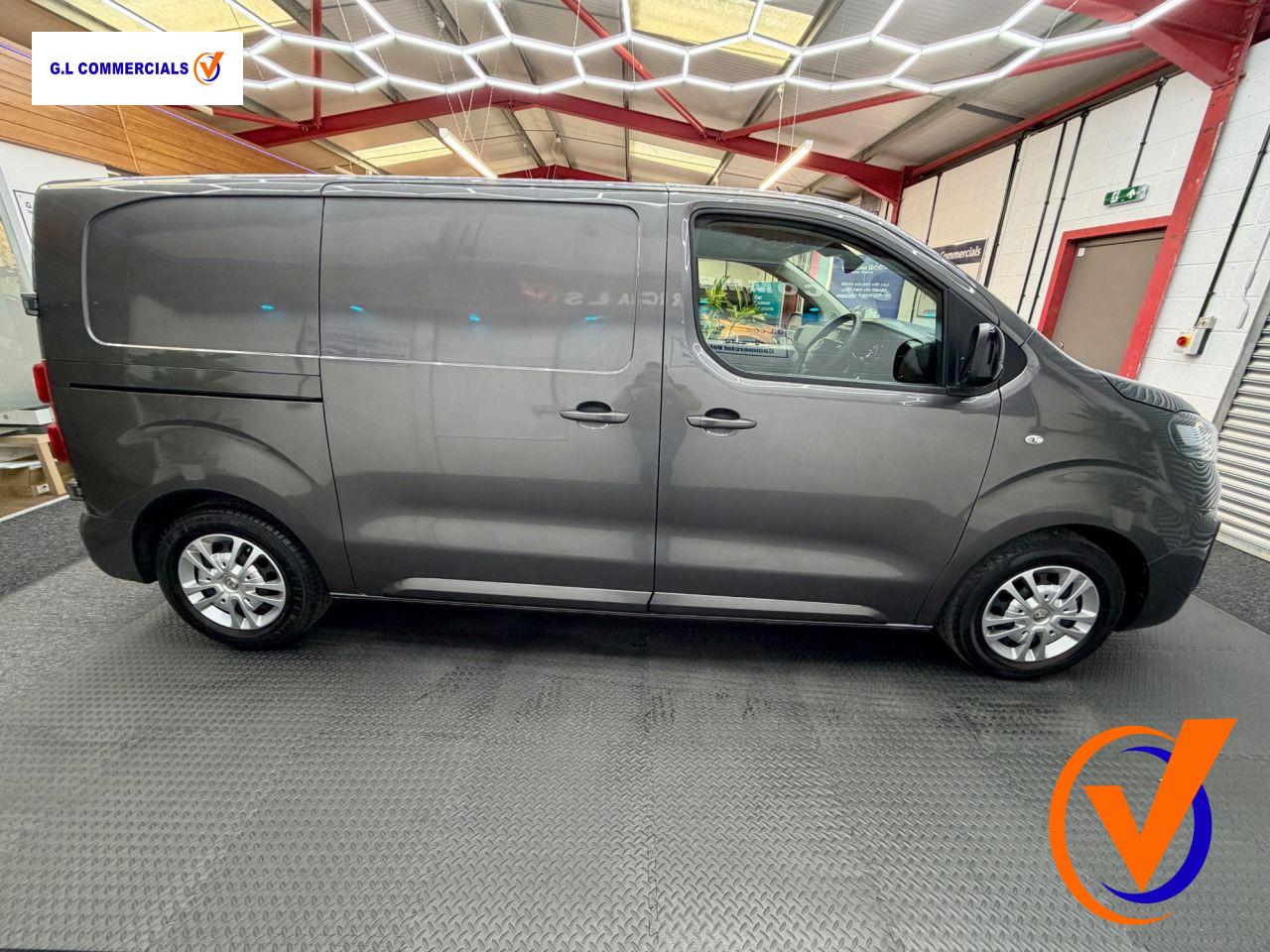 Used Vauxhall Vivaro 2022 for sale - 77950917: Photo 8