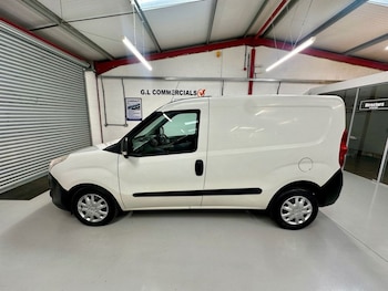Used Vauxhall Combo 2017 for sale - 75961807: Photo