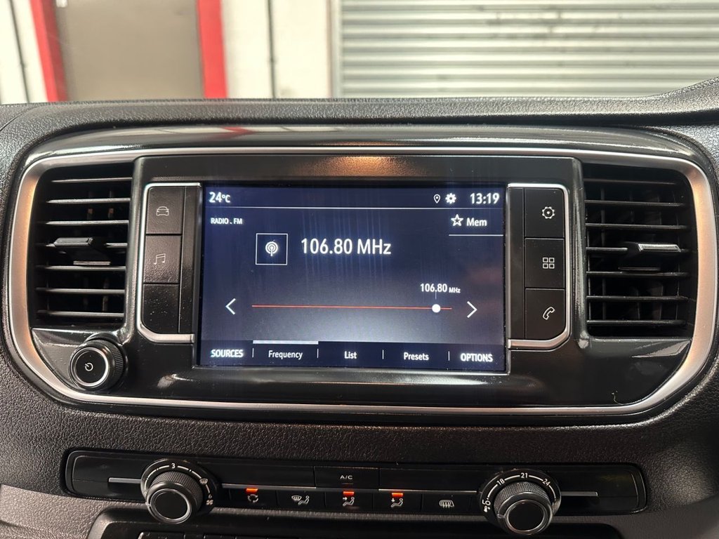 Used Vauxhall Vivaro 2022 for sale - 76356321: Photo 18