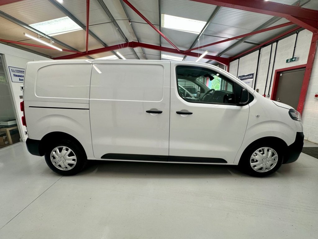 Used Vauxhall Vivaro 2022 for sale - 76356321: Photo 8