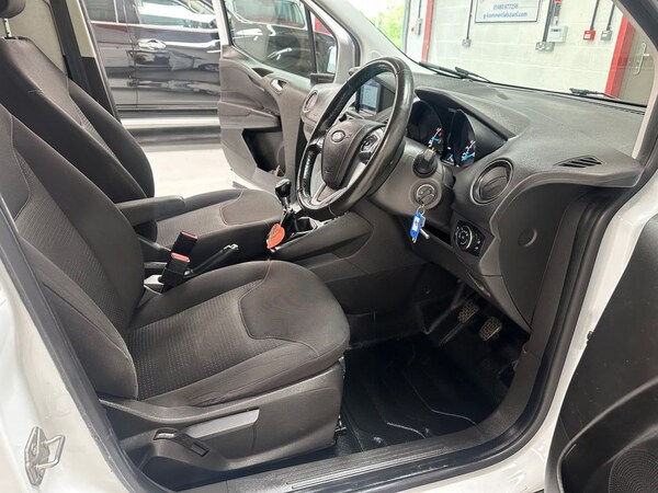 Used Ford Transit Courier 2021 for sale - 75320936: Photo 14